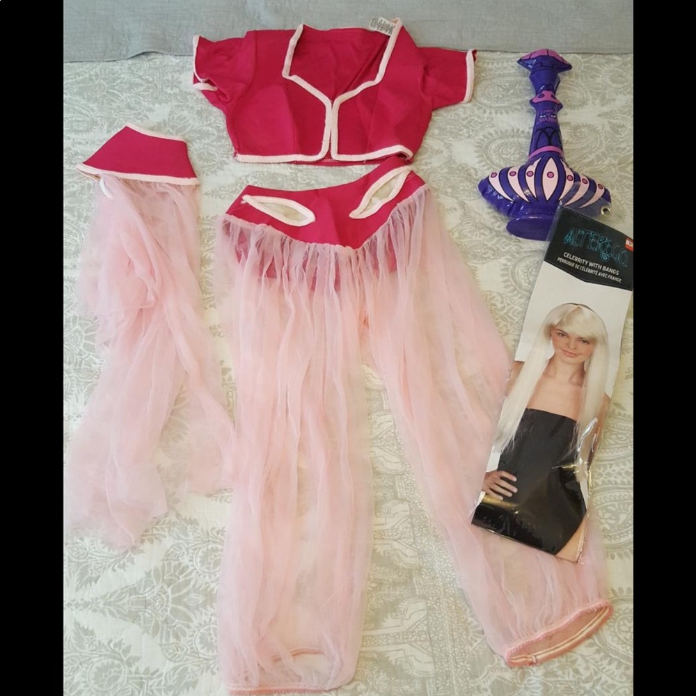 ISO I Dream Of Jeannie Costume! Do not buy!